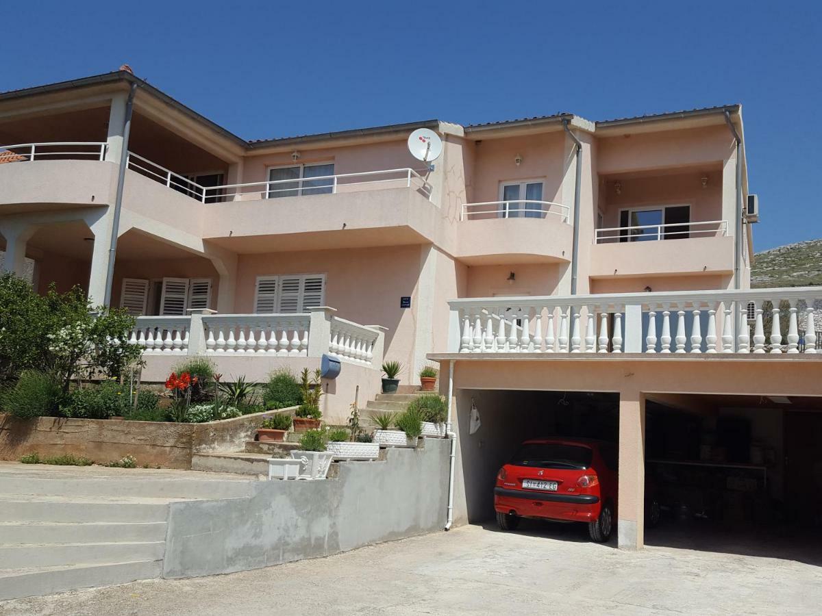 Big Apartments Grebastica Bagian luar foto